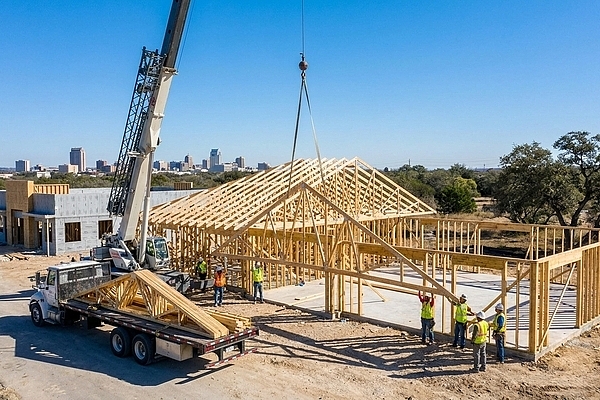 Can the Right Roof Trusses in San Antonio Reduce Construction Delays?