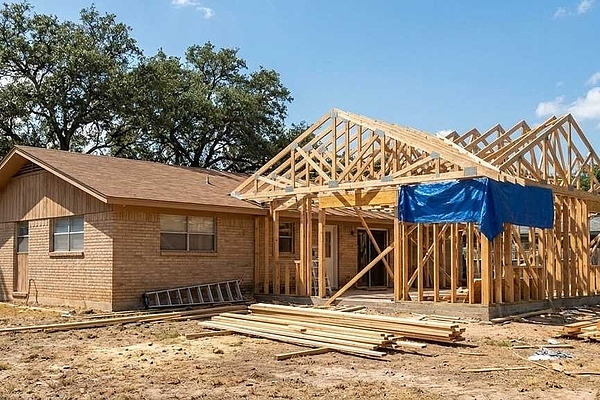 Custom Roof Truss Options for Home Additions in Austin