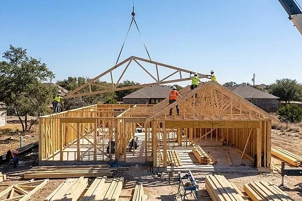 What Size Roof Trusses Work for Homes in San Antonio?